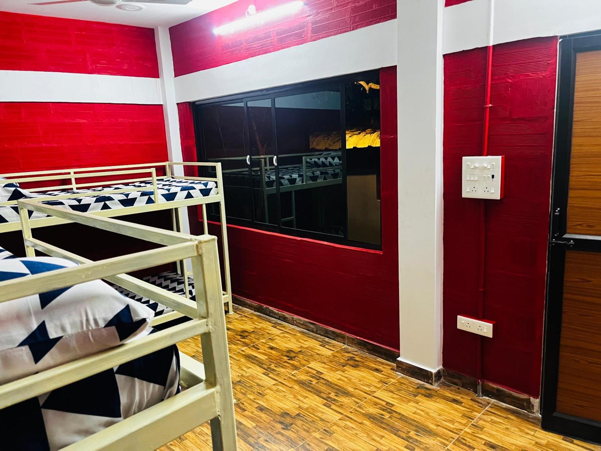 Hostel Kuruku Santhu Colive Ποντισερί Εξωτερικό φωτογραφία